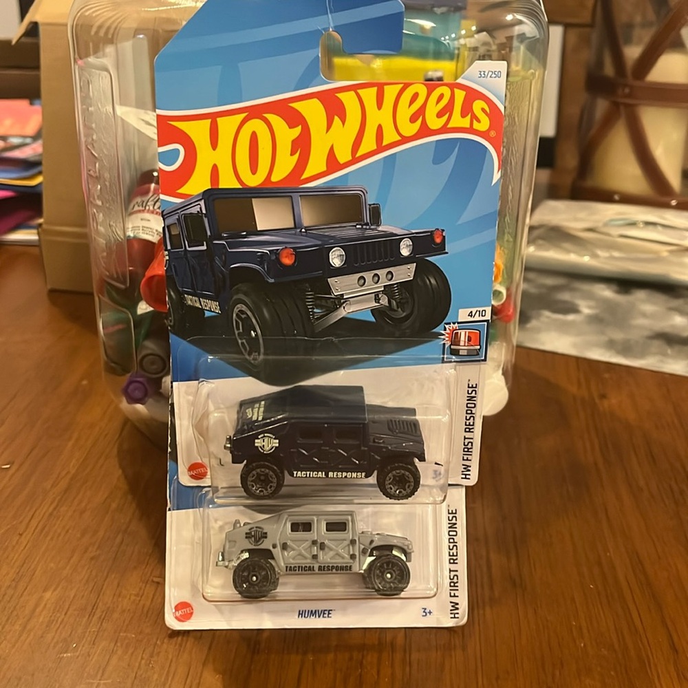 Hot Wheels Humvee Hummer Truck toy 1/64 x 2 Mattel Tactical Response